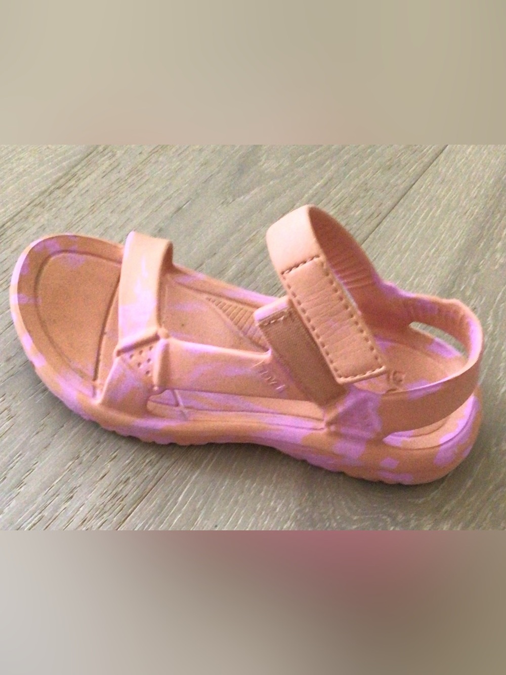 Women’s Teva Sport Sandals in Light Peach Sz 8 - Comfortable Adjustable Straps - Picture 3 of 4